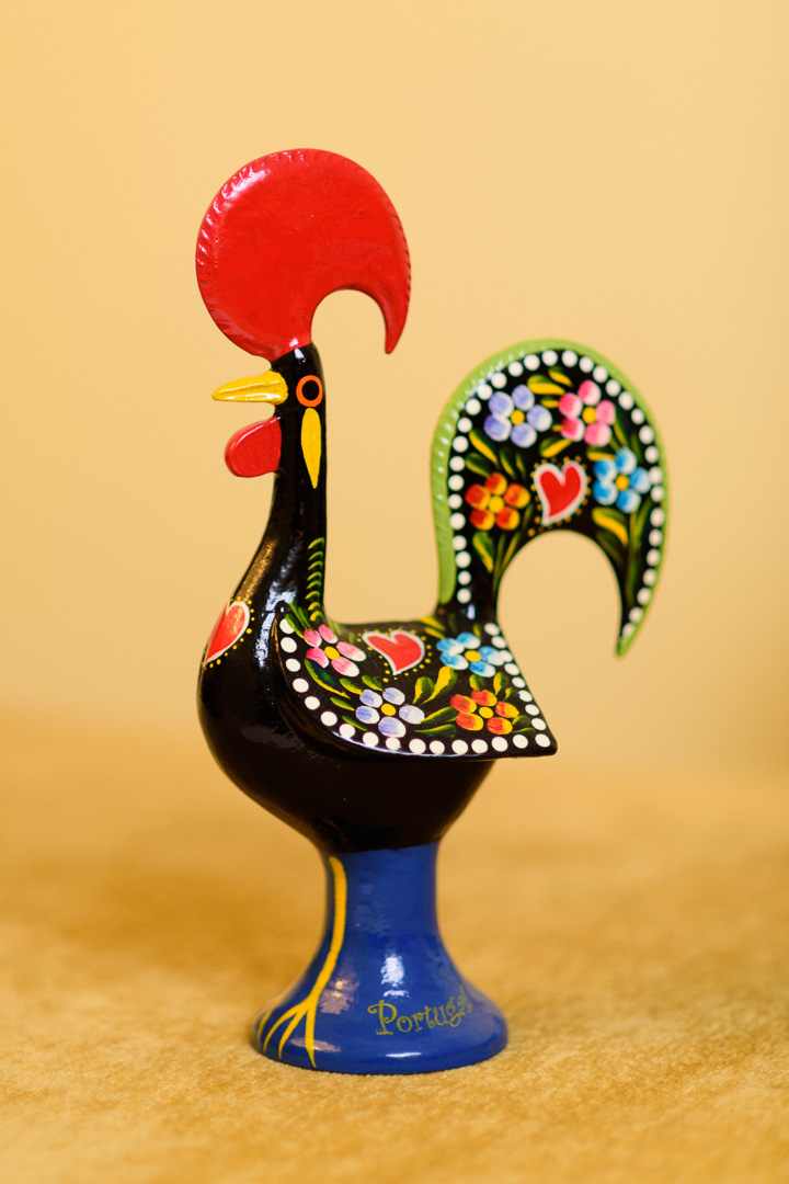 Mar 2, 2015 - התרנגול מברסלוס (בפורטוגזית – Galo de Barcelos) הוא אחד מסמליה הלאומיים של פורטוגל.